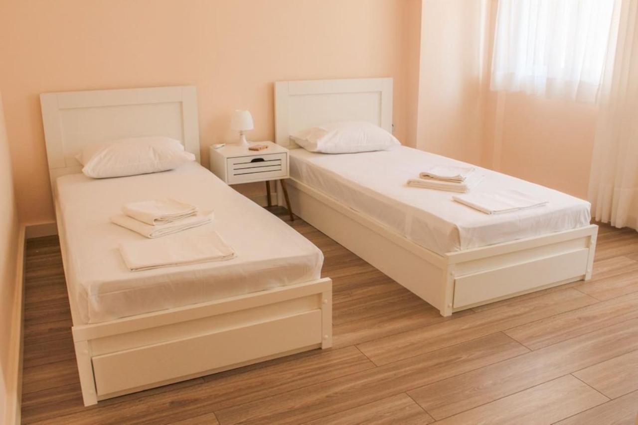 Centro Home Kalamata Esterno foto